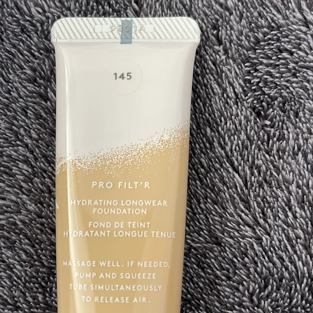 Fenty 145 Pro Filt’r Hydrating Longwear Foundation
